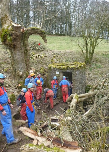 scouts caving 